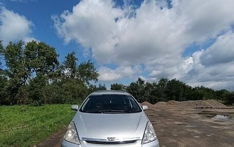 Toyota Wish II, 2003 год, 650 000 рублей, 16 фотография
