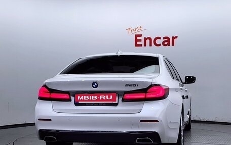 BMW 5 серия, 2021 год, 3 300 000 рублей, 2 фотография