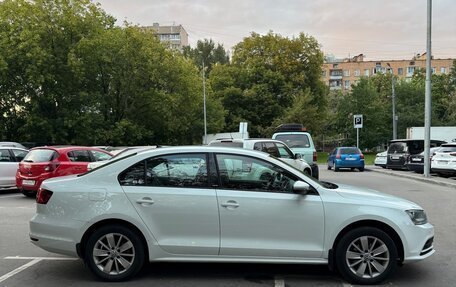 Volkswagen Jetta VI, 2016 год, 1 600 000 рублей, 4 фотография