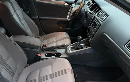 Volkswagen Jetta VI, 2016 год, 1 600 000 рублей, 9 фотография