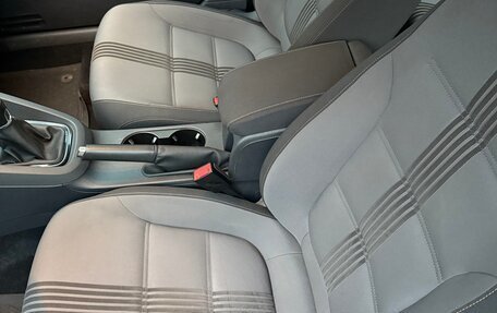Volkswagen Jetta VI, 2016 год, 1 600 000 рублей, 14 фотография