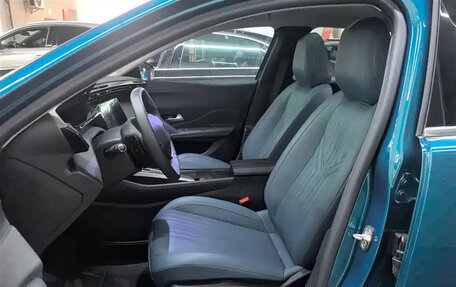 Peugeot 408, 2023 год, 2 580 000 рублей, 4 фотография