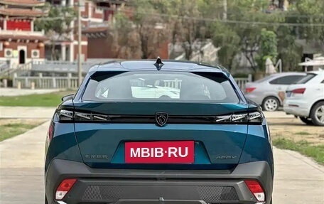 Peugeot 408, 2023 год, 2 580 000 рублей, 6 фотография