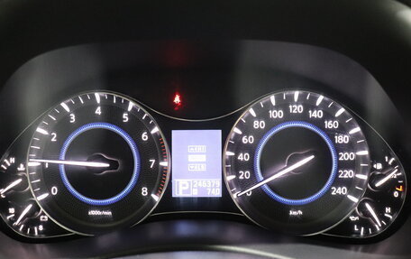 Infiniti QX56, 2010 год, 1 750 000 рублей, 13 фотография