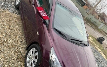 Hyundai Solaris II рестайлинг, 2012 год, 700 000 рублей, 4 фотография
