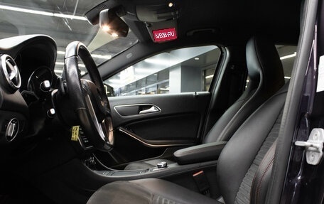 Mercedes-Benz GLA, 2015 год, 1 999 000 рублей, 11 фотография