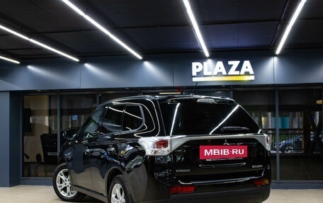 Mitsubishi Outlander III рестайлинг 3, 2012 год, 1 399 000 рублей, 3 фотография
