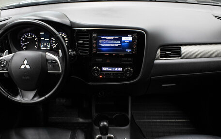 Mitsubishi Outlander III рестайлинг 3, 2012 год, 1 399 000 рублей, 10 фотография