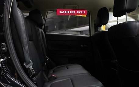 Mitsubishi Outlander III рестайлинг 3, 2012 год, 1 399 000 рублей, 14 фотография