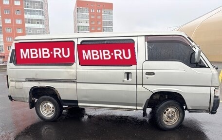 Nissan Caravan III, 1991 год, 350 000 рублей, 2 фотография