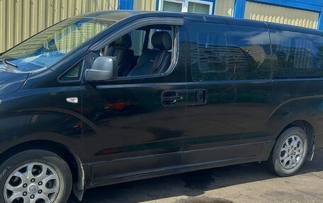 Hyundai H-1 II рестайлинг, 2008 год, 955 000 рублей, 3 фотография