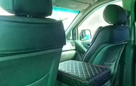 Hyundai H-1 II рестайлинг, 2008 год, 955 000 рублей, 14 фотография