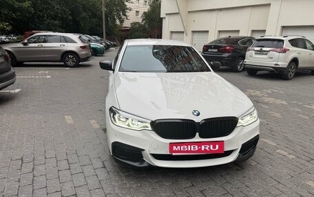 BMW 5 серия, 2019 год, 4 900 000 рублей, 11 фотография