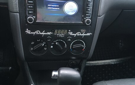 Toyota Avensis III рестайлинг, 2001 год, 460 000 рублей, 11 фотография