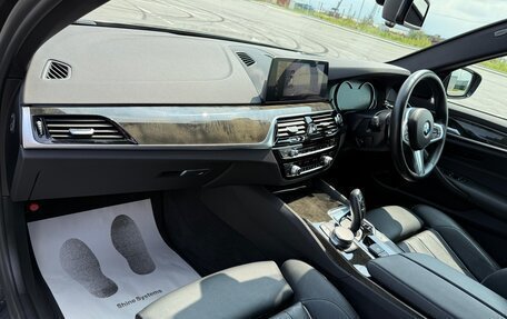 BMW 5 серия, 2018 год, 3 500 000 рублей, 27 фотография
