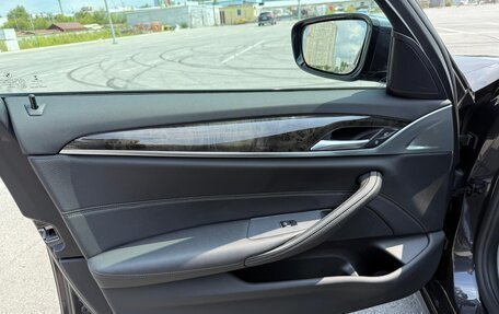 BMW 5 серия, 2018 год, 3 500 000 рублей, 24 фотография