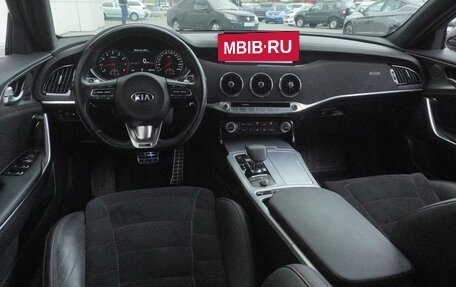KIA Stinger I, 2021 год, 4 499 000 рублей, 6 фотография