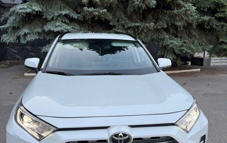 Toyota RAV4, 2020 год, 3 700 000 рублей, 1 фотография