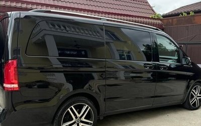 Mercedes-Benz V-Класс, 2018 год, 4 500 000 рублей, 1 фотография