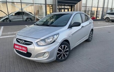 Hyundai Solaris II рестайлинг, 2012 год, 830 000 рублей, 1 фотография