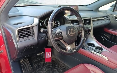 Lexus RX IV рестайлинг, 2018 год, 3 899 000 рублей, 9 фотография