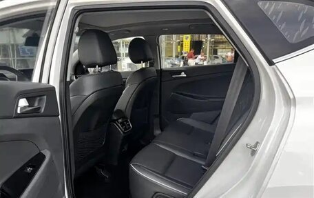 Hyundai Tucson III, 2021 год, 1 750 000 рублей, 10 фотография