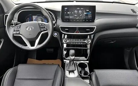 Hyundai Tucson III, 2021 год, 1 750 000 рублей, 8 фотография