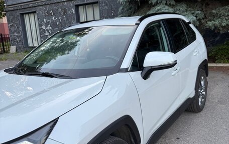 Toyota RAV4, 2020 год, 3 700 000 рублей, 3 фотография
