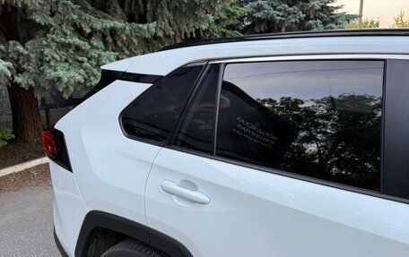 Toyota RAV4, 2020 год, 3 700 000 рублей, 6 фотография