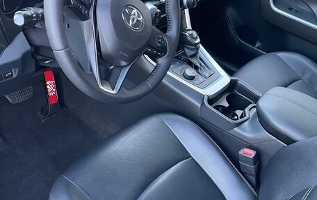 Toyota RAV4, 2020 год, 3 700 000 рублей, 25 фотография