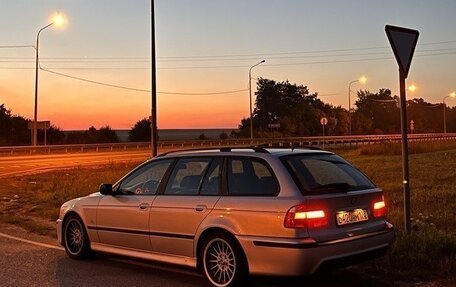 BMW 5 серия, 2003 год, 900 000 рублей, 6 фотография