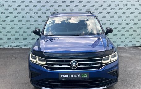 Volkswagen Tiguan II, 2021 год, 2 895 000 рублей, 2 фотография
