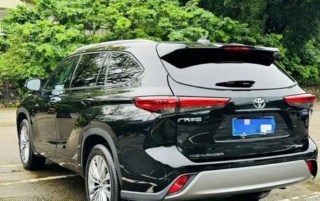 Toyota Highlander, 2025 год, 5 078 000 рублей, 7 фотография