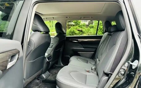 Toyota Highlander, 2025 год, 5 078 000 рублей, 18 фотография