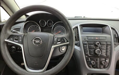 Opel Astra J, 2013 год, 650 000 рублей, 11 фотография