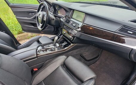 BMW 5 серия, 2014 год, 2 200 000 рублей, 7 фотография