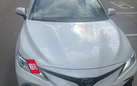 Toyota Camry, 2021 год, 2 750 000 рублей, 5 фотография