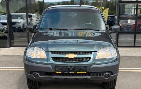 Chevrolet Niva I рестайлинг, 2017 год, 810 000 рублей, 2 фотография