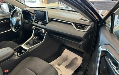 Toyota RAV4, 2021 год, 2 799 900 рублей, 12 фотография