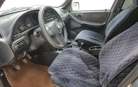 Chevrolet Niva I рестайлинг, 2017 год, 694 000 рублей, 9 фотография