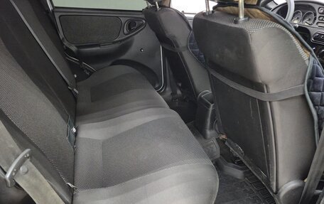 Chevrolet Niva I рестайлинг, 2017 год, 694 000 рублей, 15 фотография