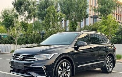 Volkswagen Tiguan II, 2022 год, 3 000 000 рублей, 1 фотография
