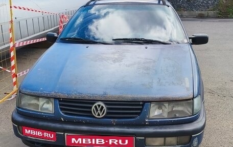 Volkswagen Passat B4, 1993 год, 180 000 рублей, 1 фотография