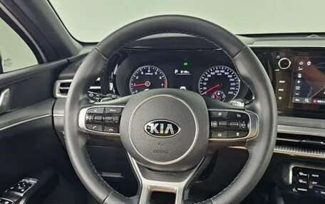 KIA K5, 2021 год, 2 100 000 рублей, 9 фотография