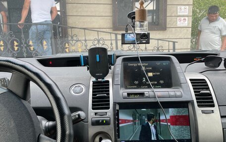 Toyota Prius, 2008 год, 700 000 рублей, 3 фотография