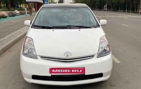 Toyota Prius, 2008 год, 700 000 рублей, 4 фотография
