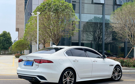 Jaguar XE I рестайлинг, 2021 год, 2 640 000 рублей, 2 фотография