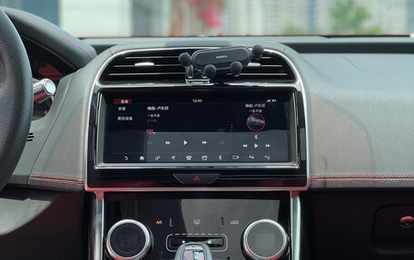 Jaguar XE I рестайлинг, 2021 год, 2 640 000 рублей, 8 фотография