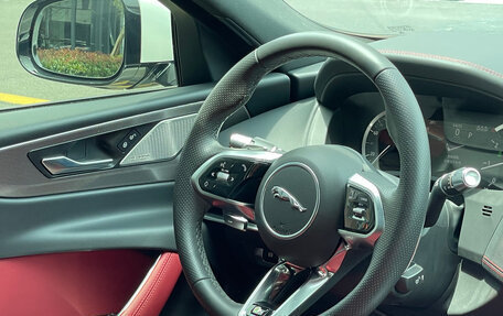 Jaguar XE I рестайлинг, 2021 год, 2 640 000 рублей, 9 фотография