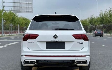 Volkswagen Tiguan II, 2022 год, 2 601 000 рублей, 4 фотография